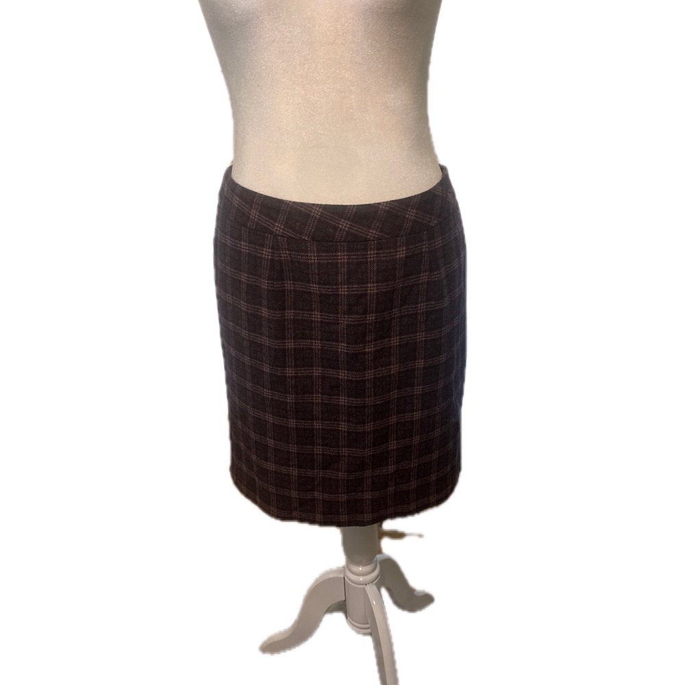 Chadwicks Deep Gray, Mauve, and Deep Red Plaid Wool Blend Pencil Skirt